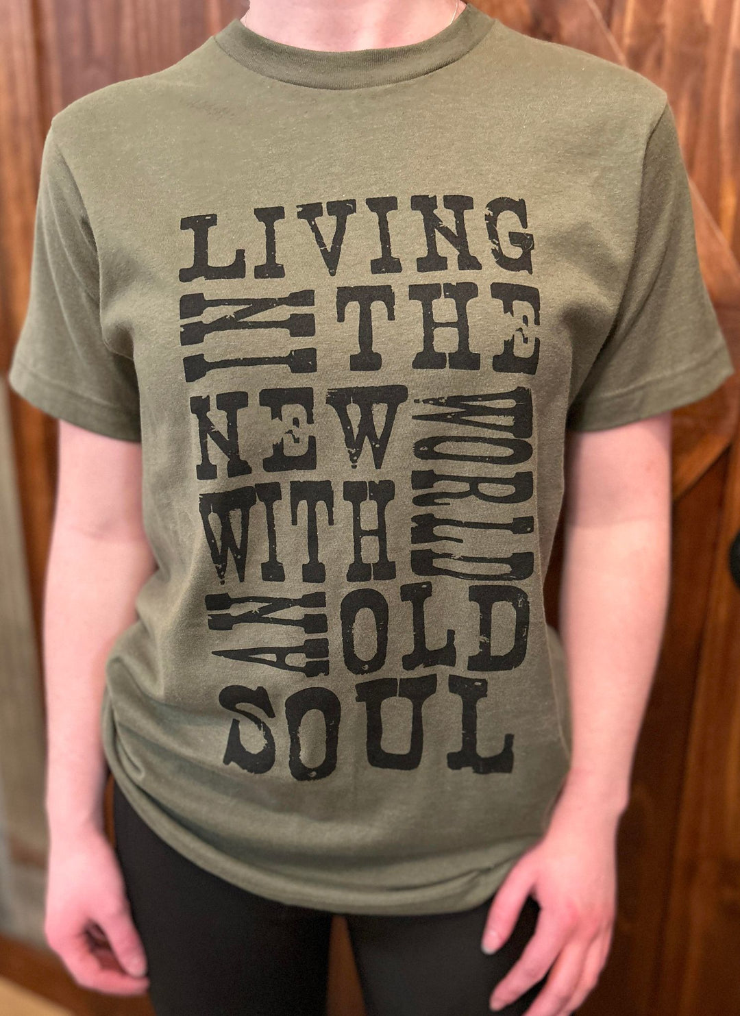 OLD SOUL CROPPED TEE