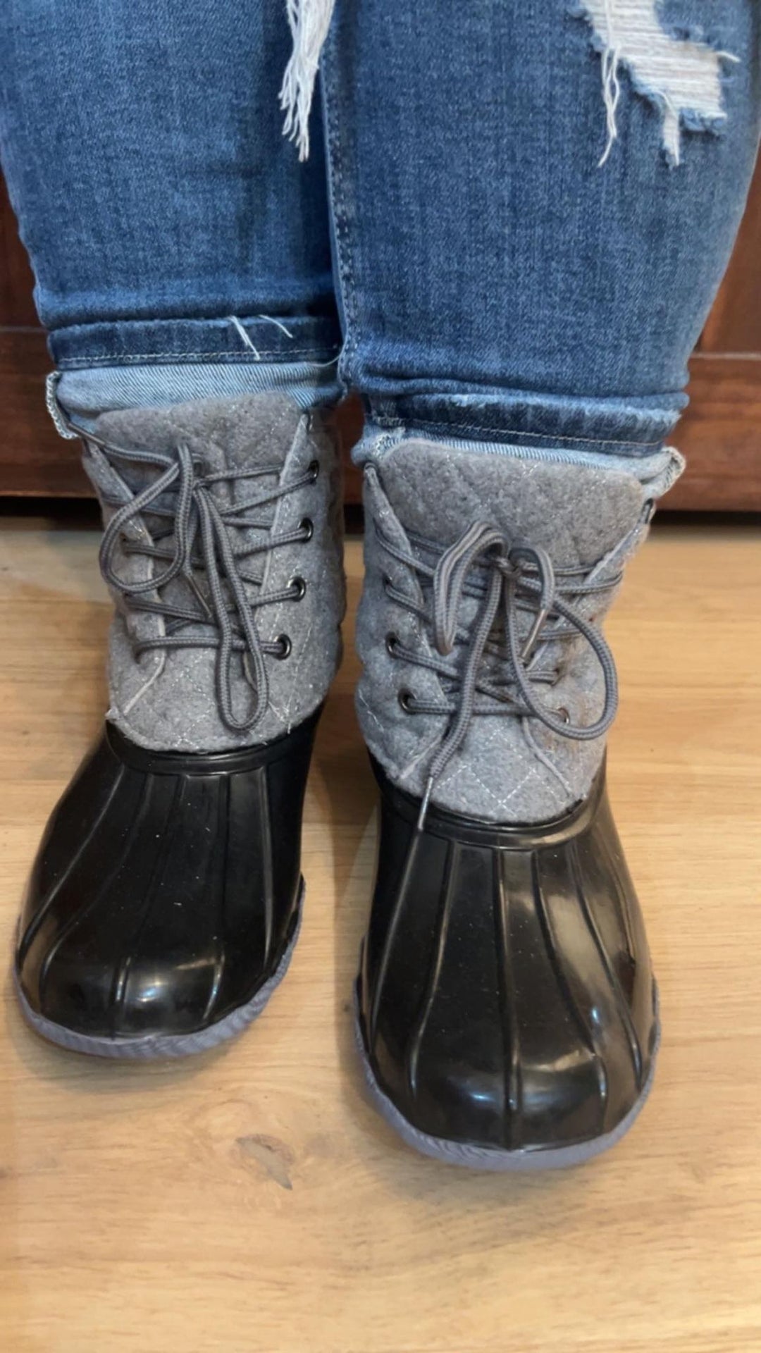 MUD BOOTS