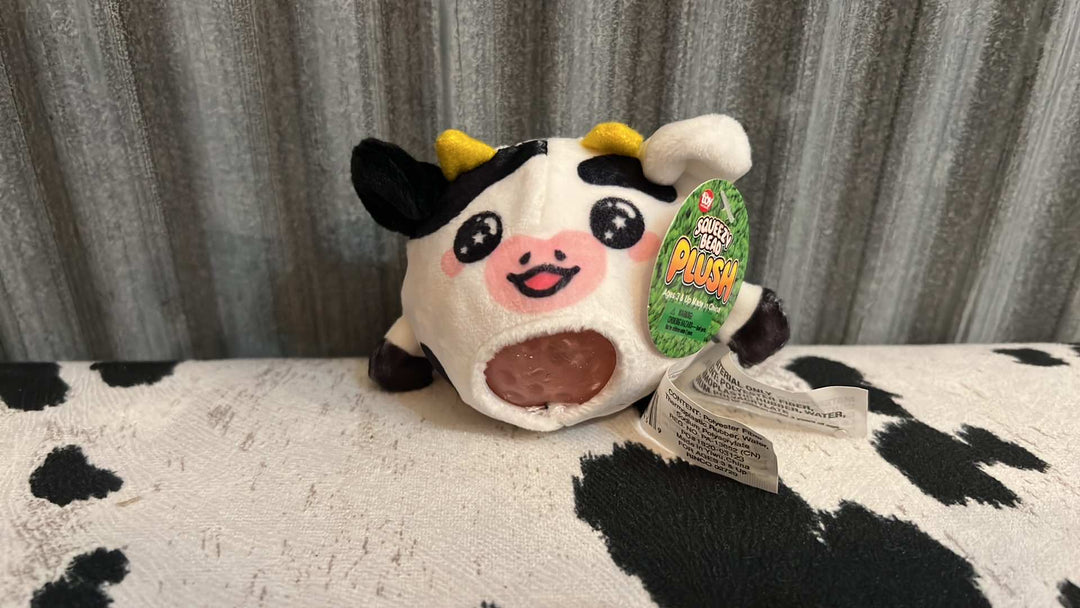 PLUSH FARM ANIMAL WATER BEAD STRESS BALL