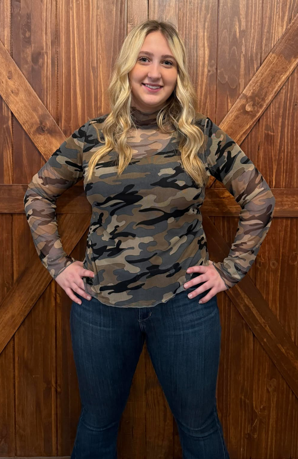 CAMO SLEEK STYLE MESH TOP