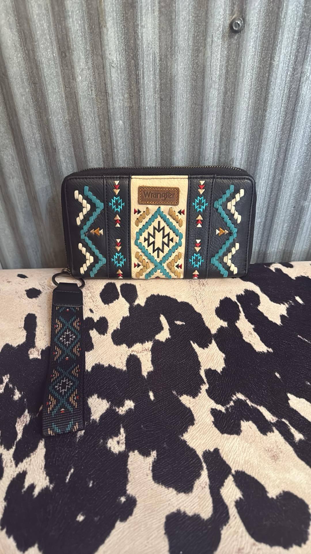 BLACK WRANGLER SOUTHWESTERN EMBROIDERED WALLET