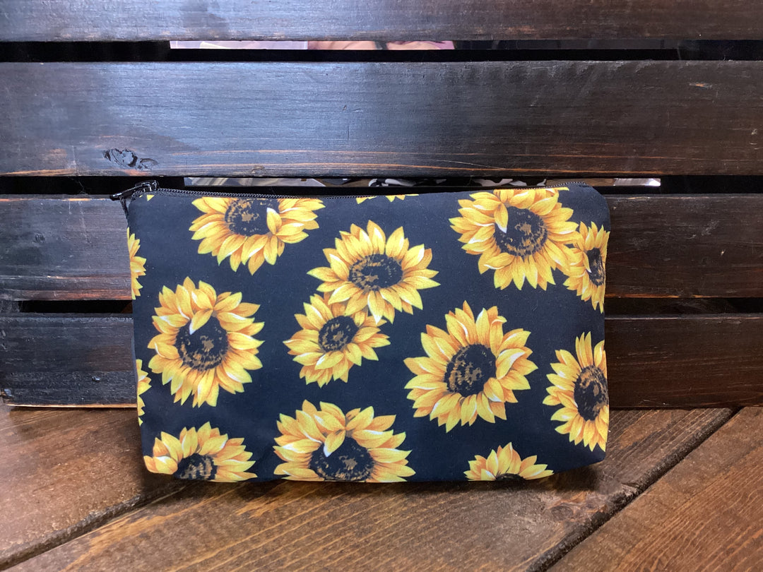 PERFECT MAKEUP POUCH