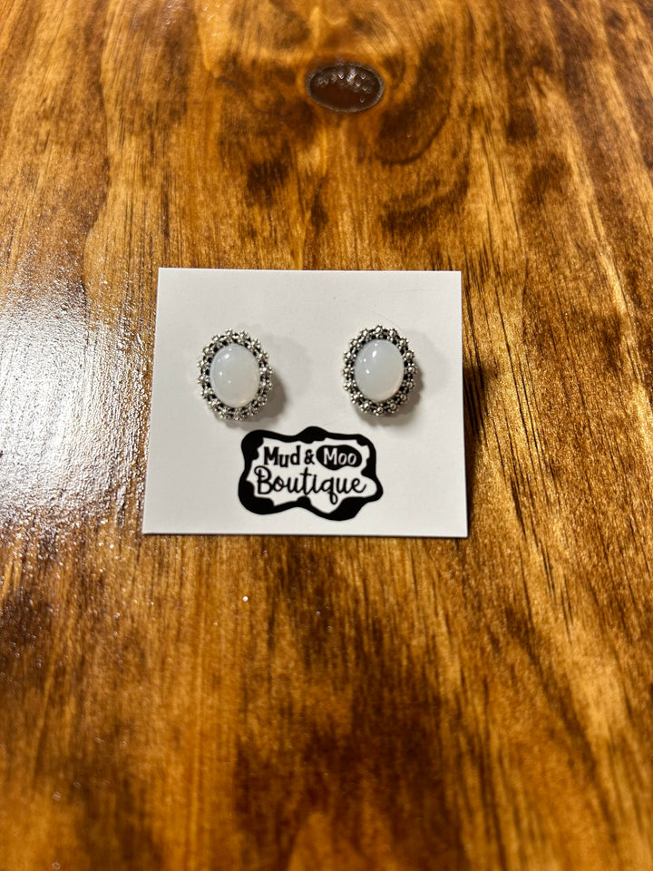 PEARL STUD EARRINGS