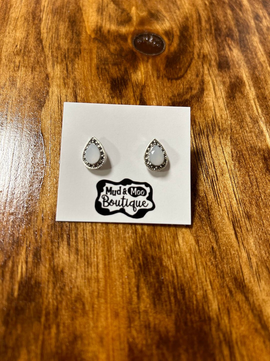 PEARL STUD EARRINGS
