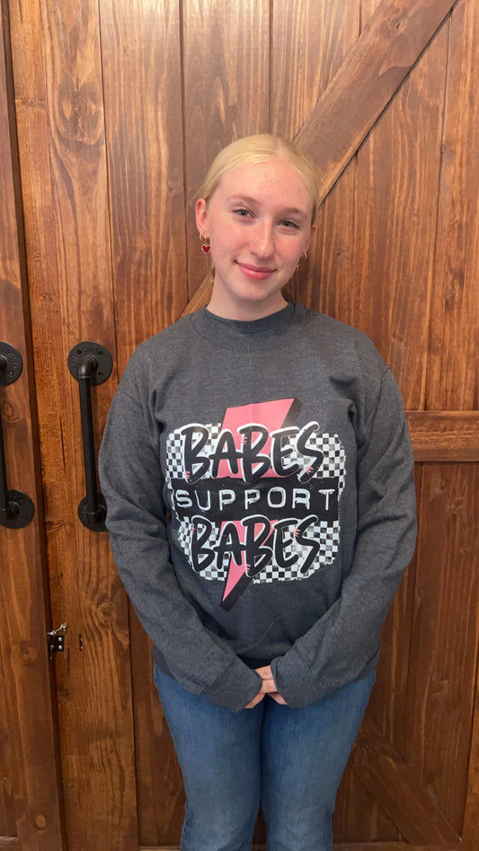 BABES SUPPORT BABES GRAPHIC CREWNECK