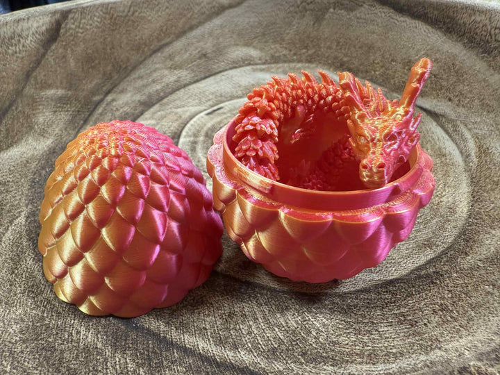 3D DRAGON EGG WITH DRAGON