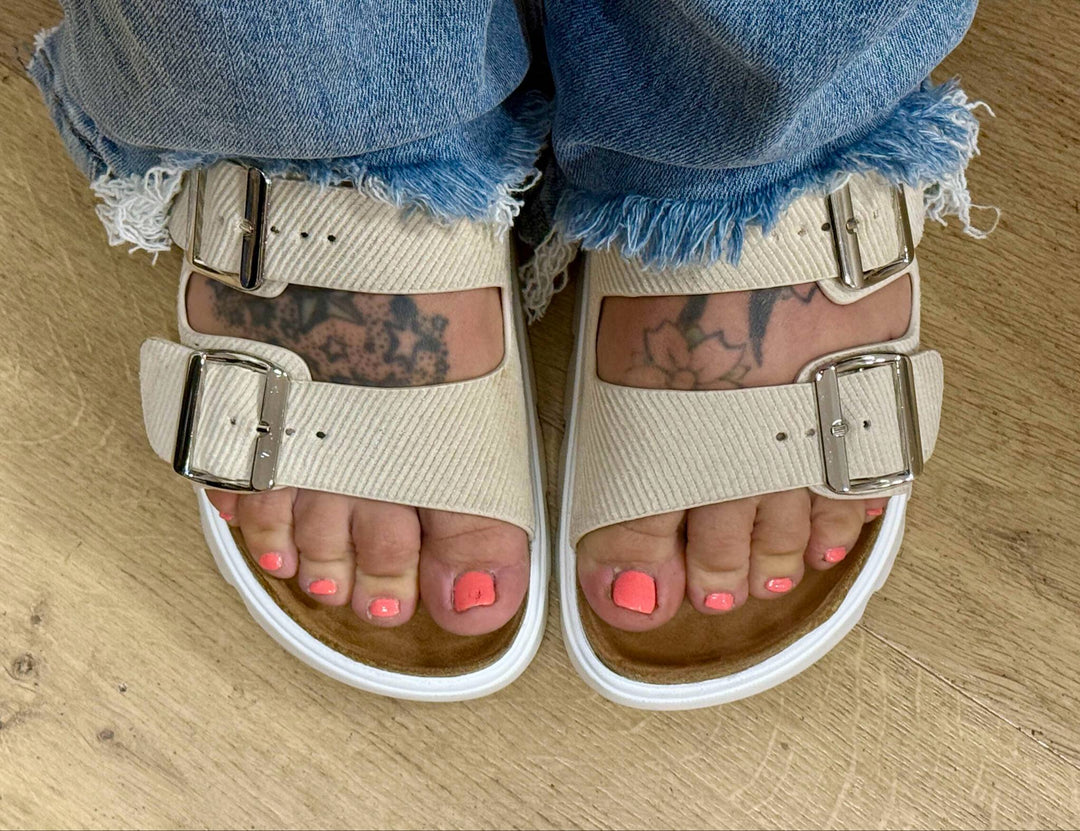 SUMMER CHIC SANDALS