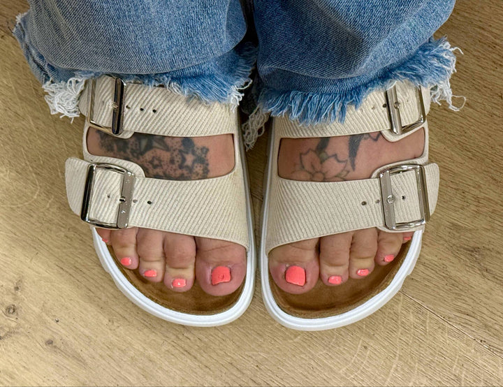 SUMMER CHIC SANDALS