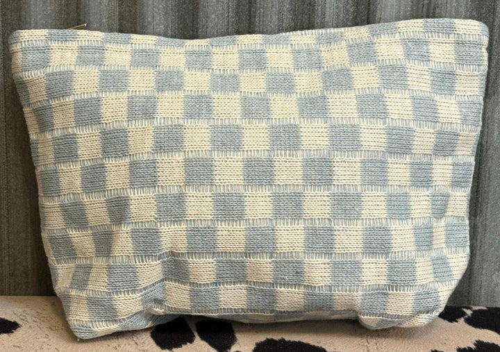 RETRO CHECKERED MAKEUP BAG