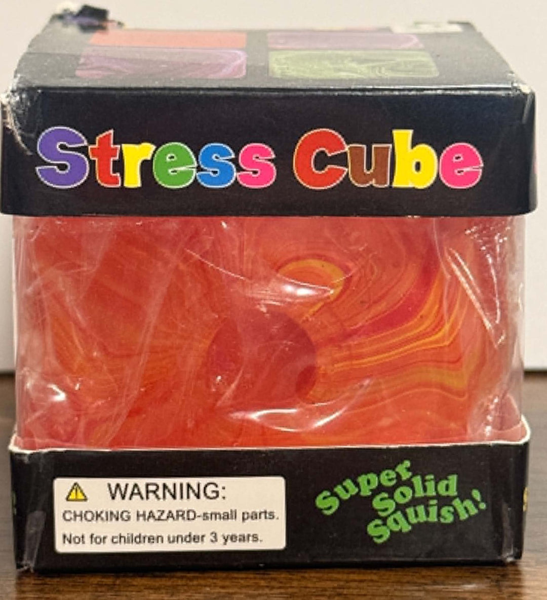SWIRL SQUEEZE CUBE