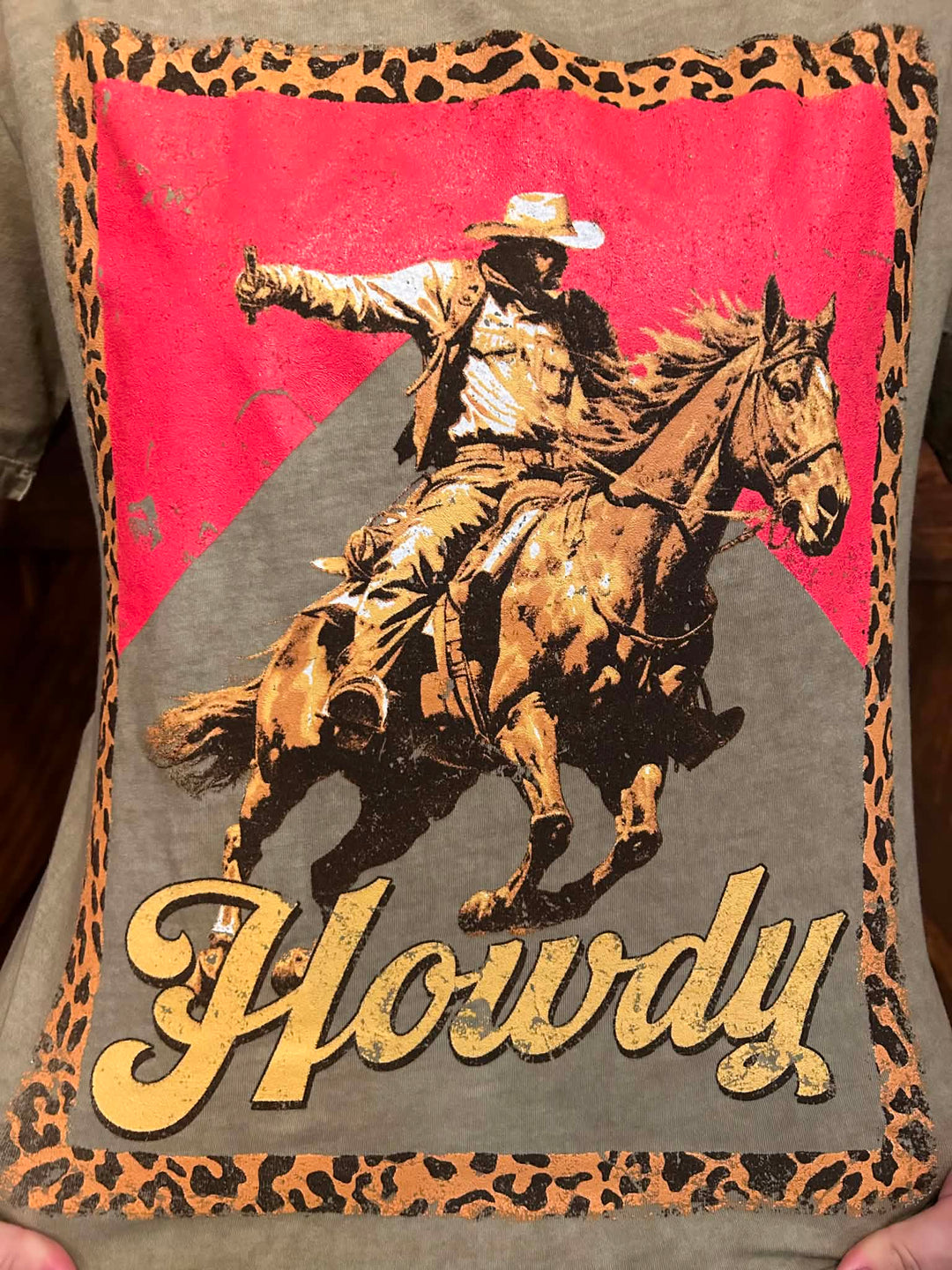 LEOPARD HOWDY T-SHIRT