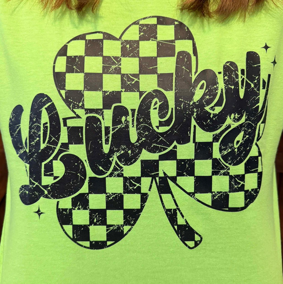 LUCKY CLOVER RETRO GRAPHIC TEE