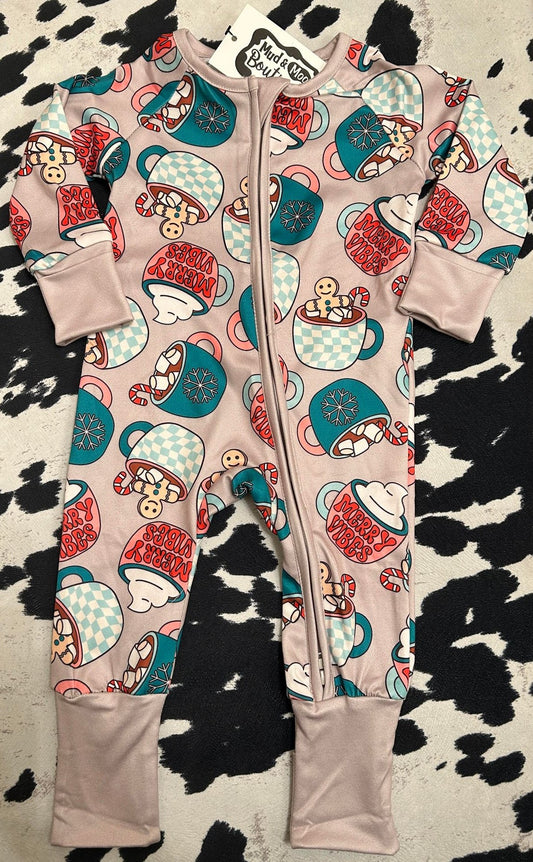 HOT COCOA CHRISTMAS LONG SKEEVE ROMPER/SLEEPER