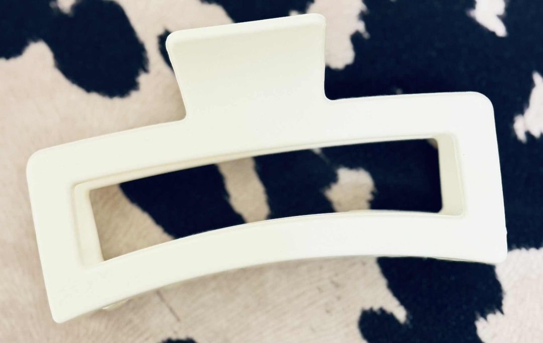 JUMBO HAIR CLAW CLIPS