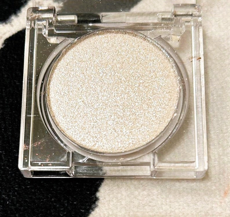 HI-SHIMMER EYE SHADOW