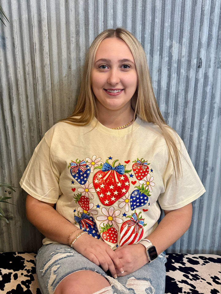 RED WHITE & BLUE BERRIES GRAPHIC TEE