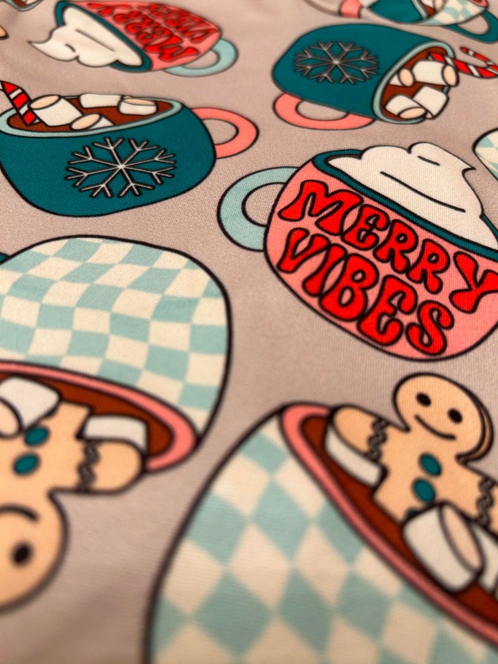 HOT COCOA CHRISTMAS LONG SKEEVE ROMPER/SLEEPER