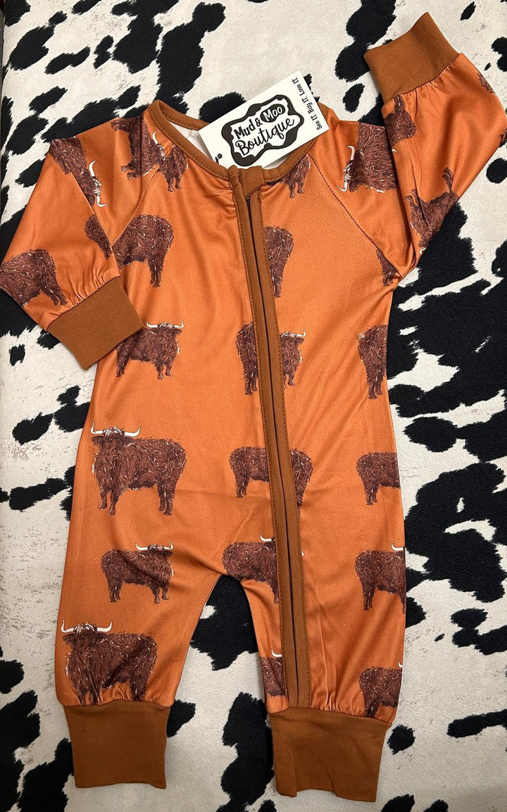 BROWN HIGHLAND COW LONG SLEEVE ROMPER/SLEEPER