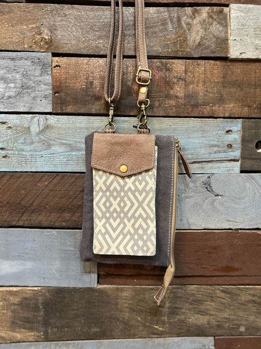 X DESIGN CROSSBODY