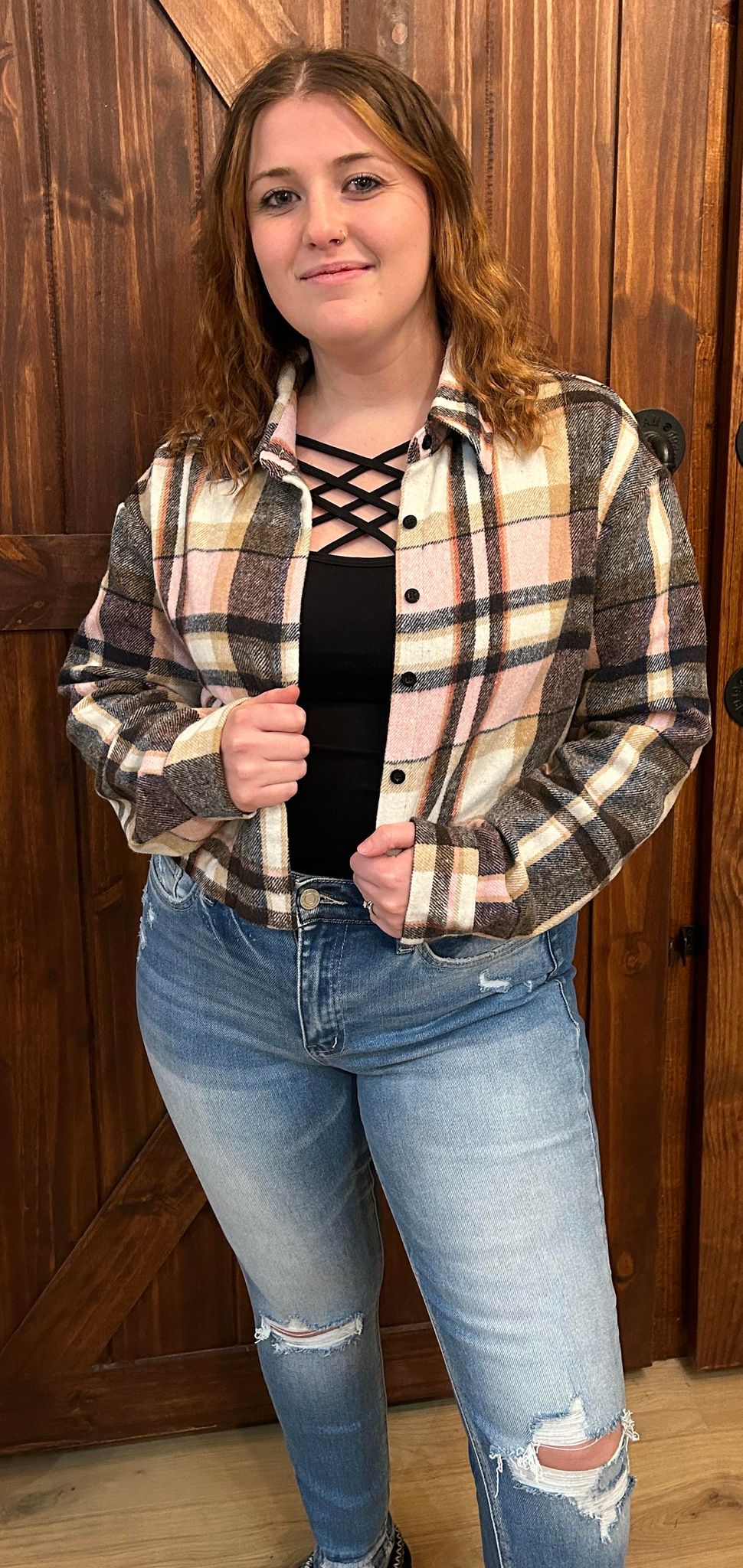 50% OFF LIGHT PINK & NAVY PLAID CROPPED SHACKET