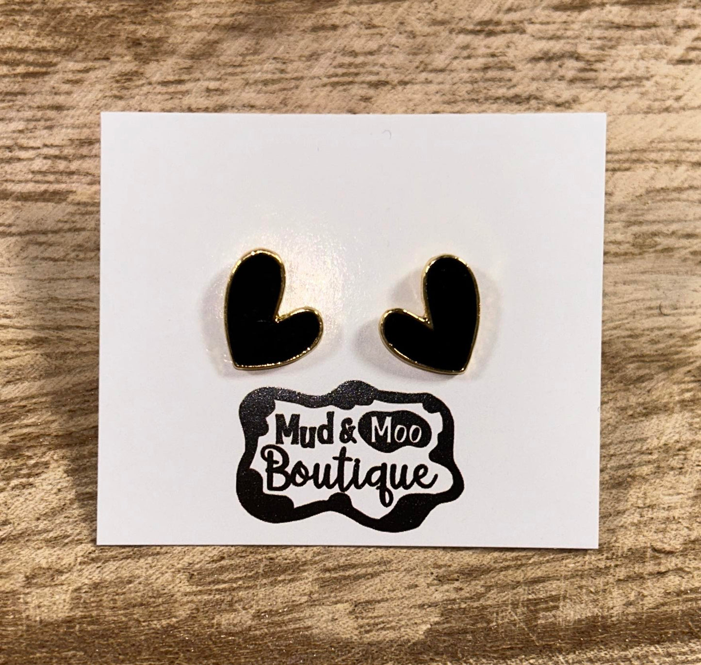 BLACK HEART STUDS