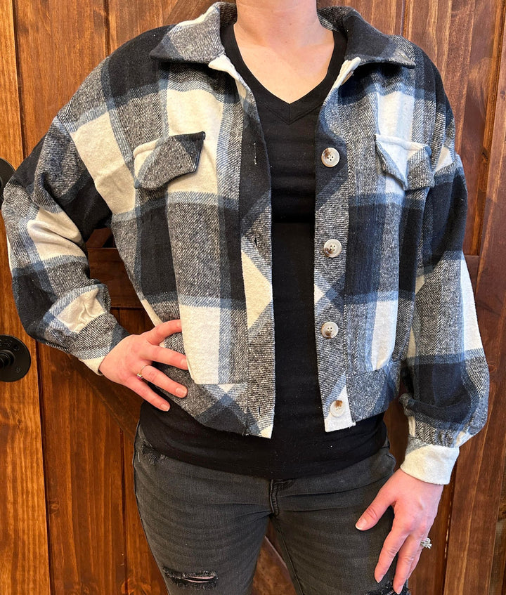 CROPPED PLAID SHACKETS