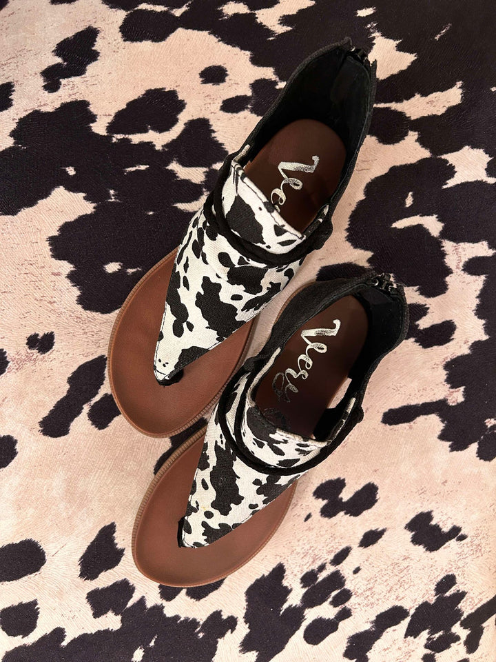COWGIRL STEPPER SANDALS