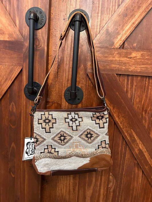 MAGNOLIA SHOULDER BAG