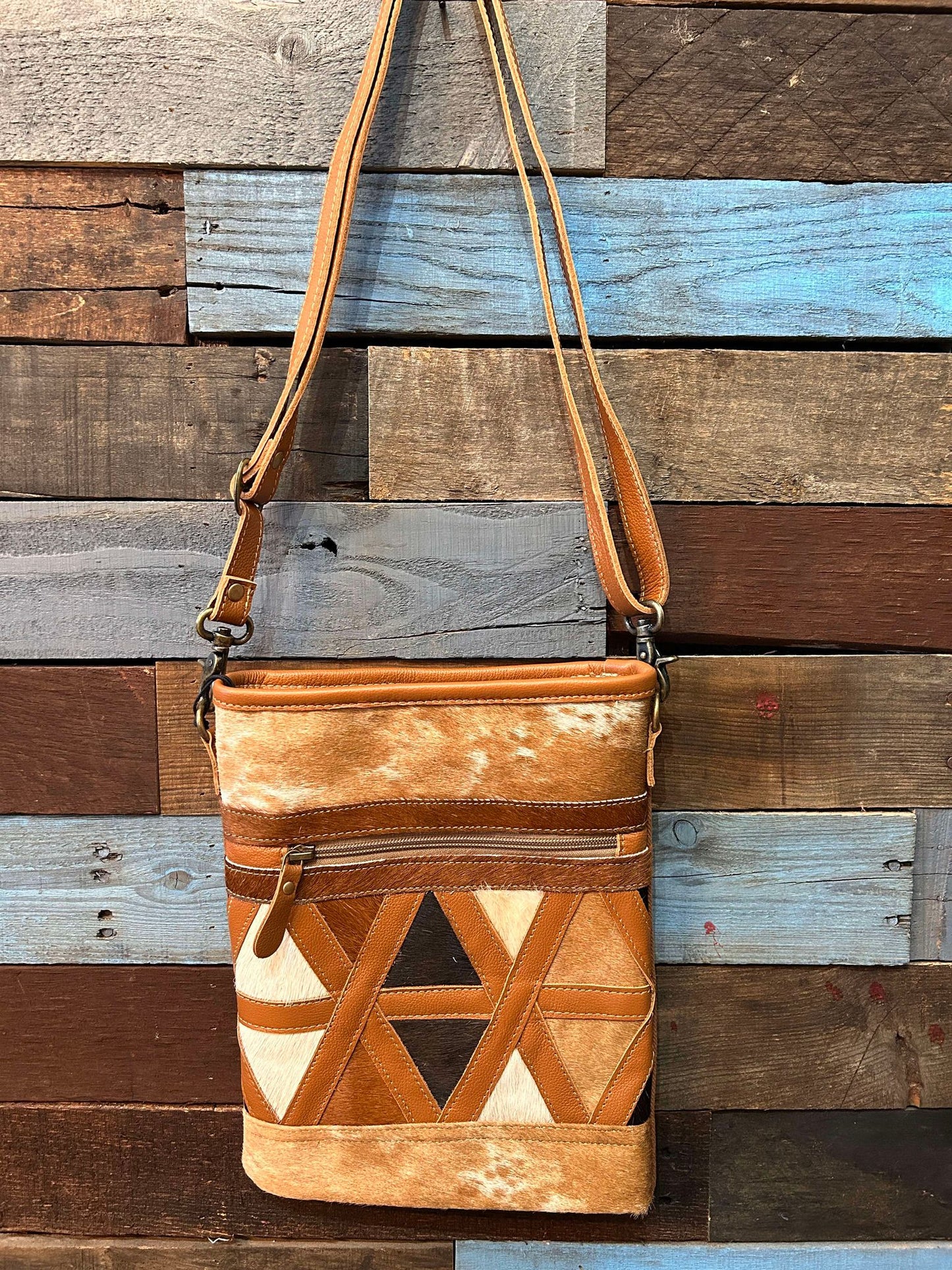 Western Peaks Small Crossbody