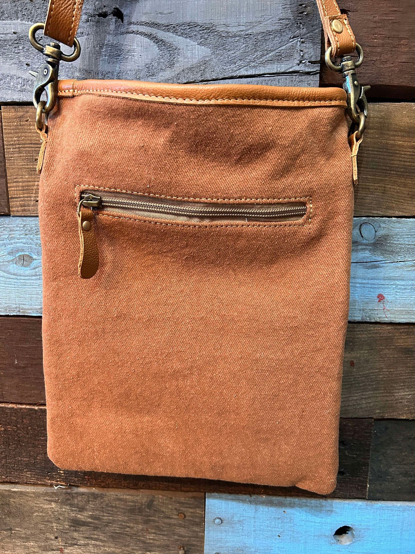 Western Peaks Small Crossbody