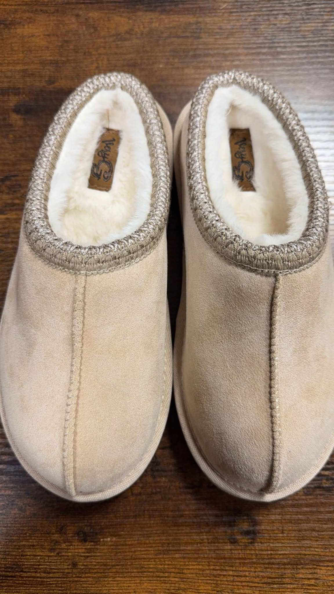 COZY GIRL SLIPPERS