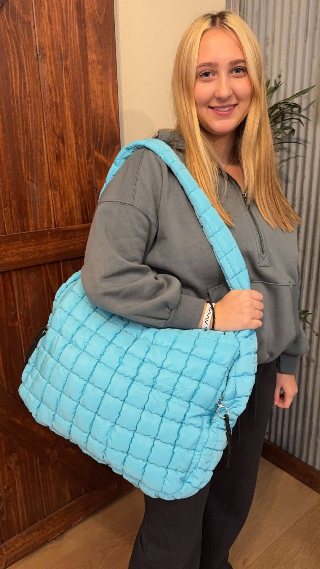 OVERSIZED QUILTED CARRYALL CROSSBODY BAG