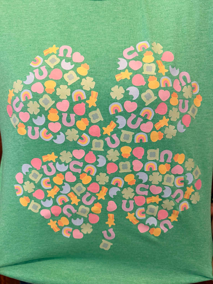 LUCKY CHARMS CLOVER GRAPHIC TEE