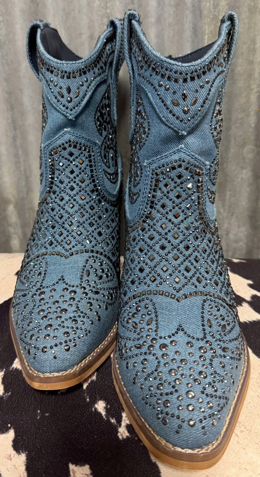 DENIM STYLE COWGIRL BOOTS