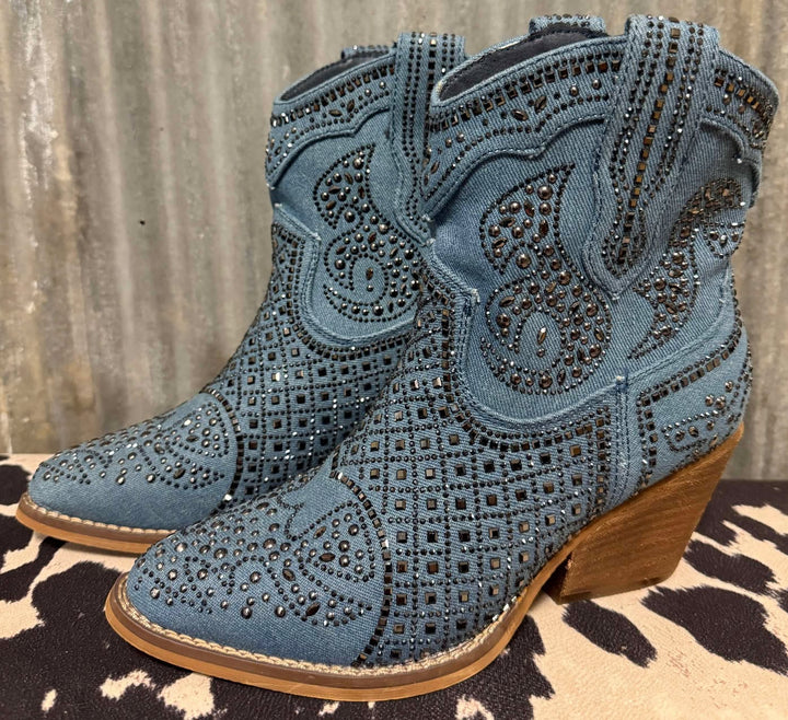 DENIM STYLE COWGIRL BOOTS
