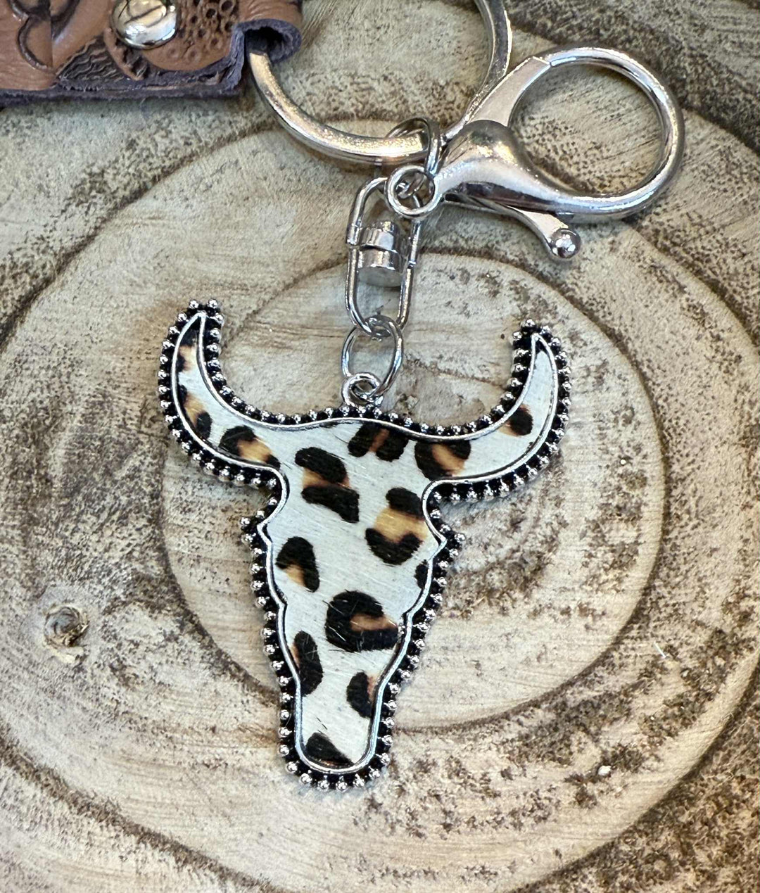 BULL KEYCHAIN WITH STRAP