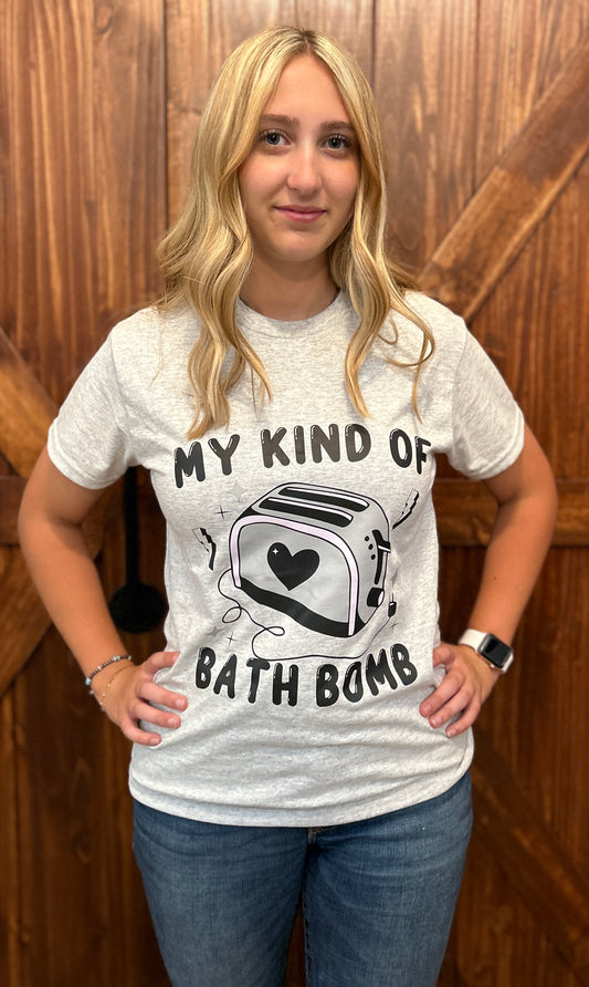 MY KIND OF BATH BOMB GRAPHIC TEE