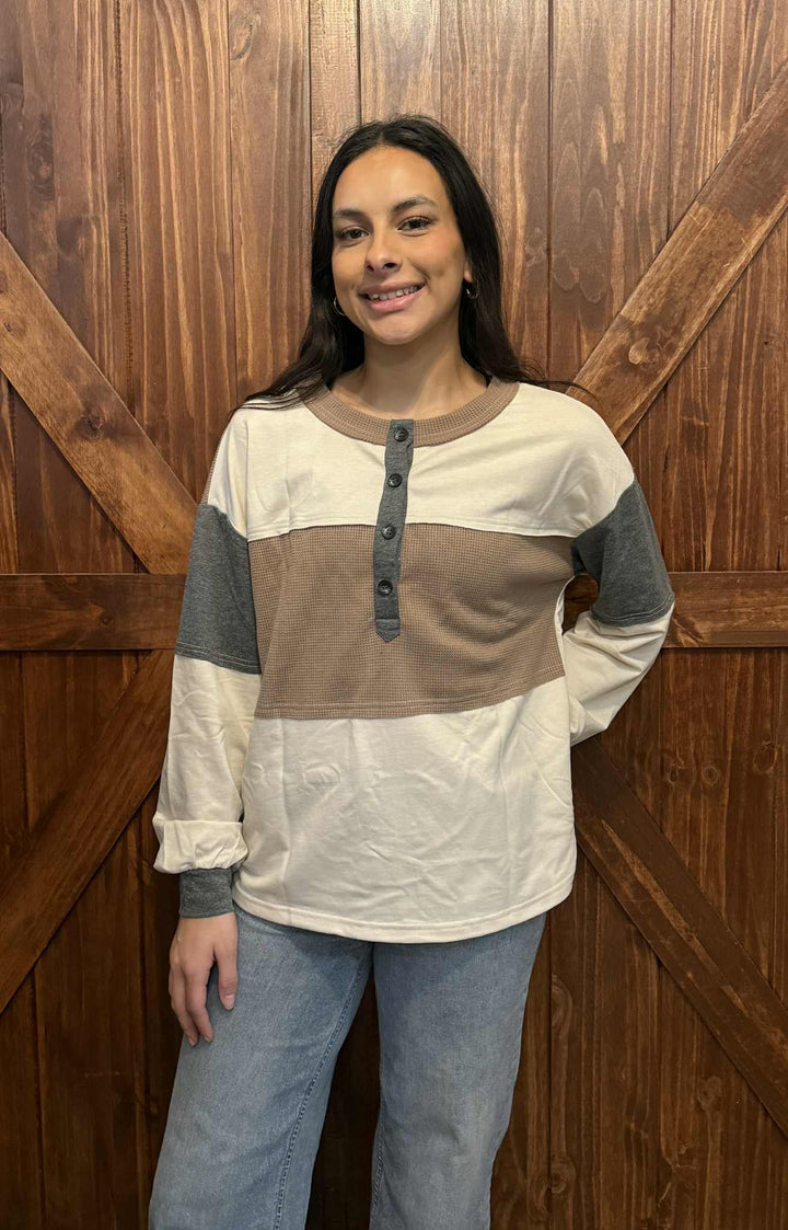 MAKE A MOVE COLOR BLOCK TOP