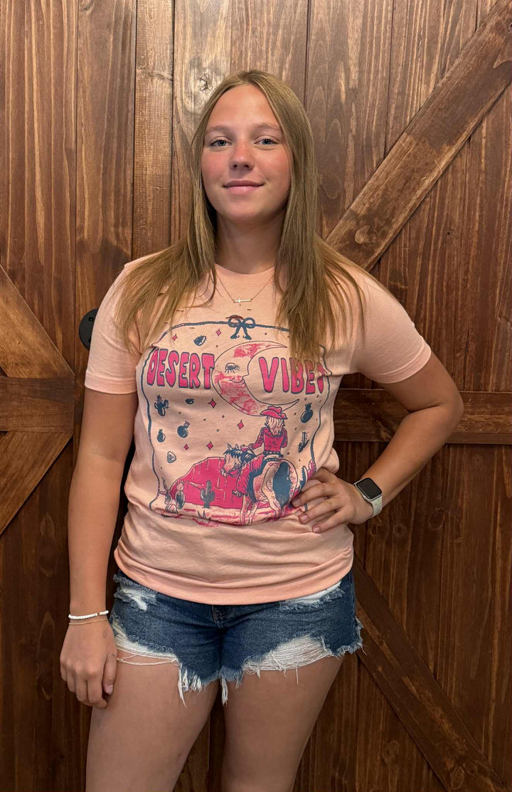 DESERT VIBES GRAPHIC TEE