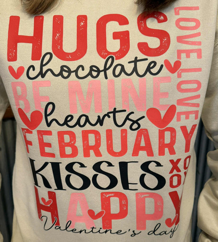 HUGS & KISSES VALENTINE GRAPHIC CREWNECK