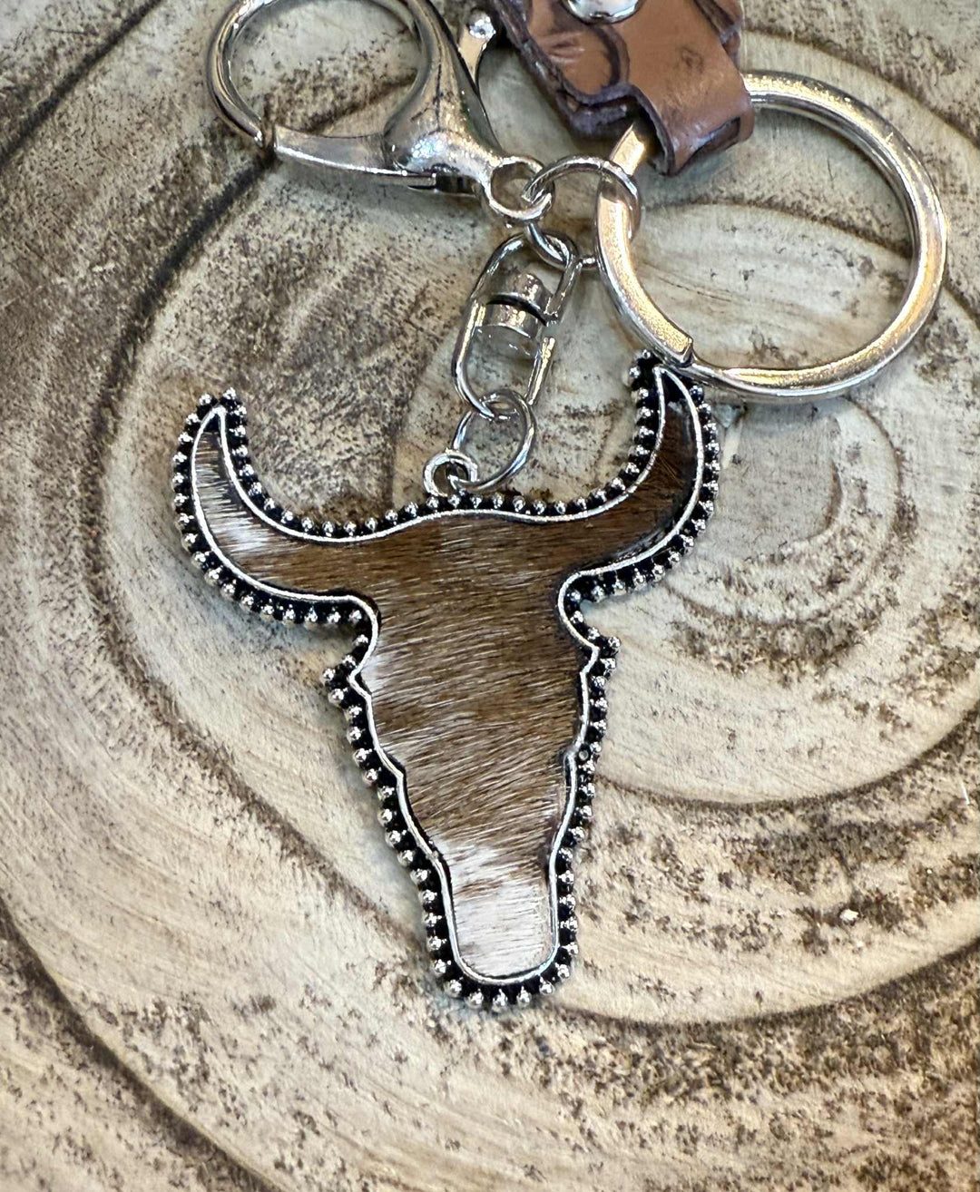 BULL KEYCHAIN WITH STRAP