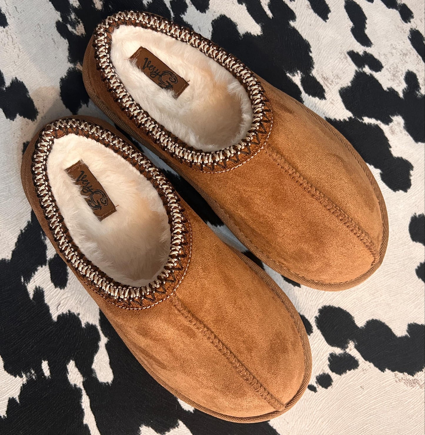 ESKIMO GIRL SLIPPERS