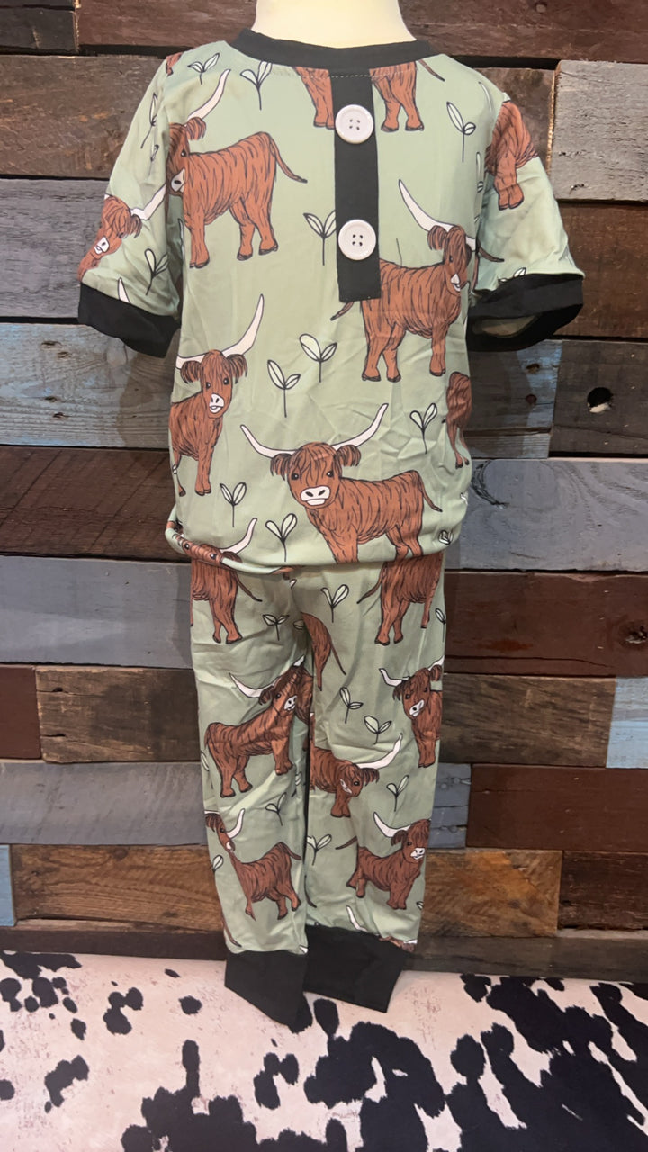 HIGHLAND COW PAJAMA SET