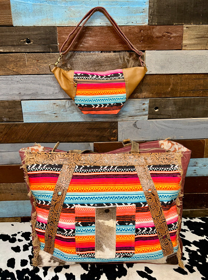 SUMMER SUNSET WEEKENDER BAG