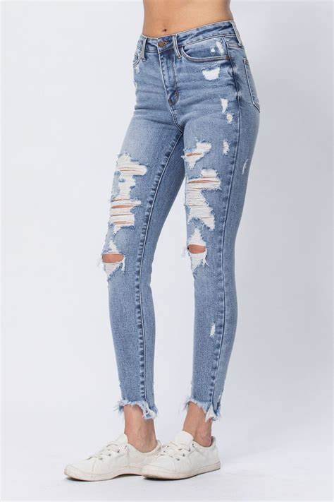 JUDY BLUE HIGH RISE DESTROYED SHARK HEM SKINNY JEANS