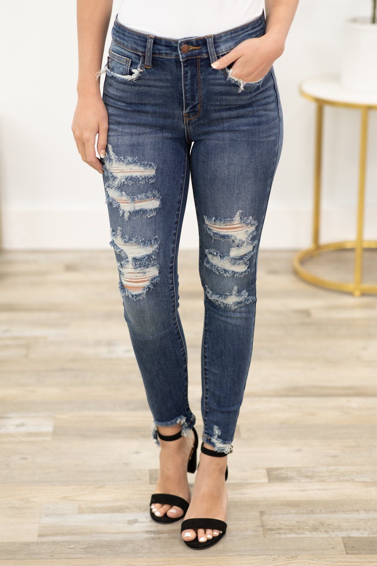 JUDY BLUE MID RISE RAW HEM DESTROYED SKINNY JEANS