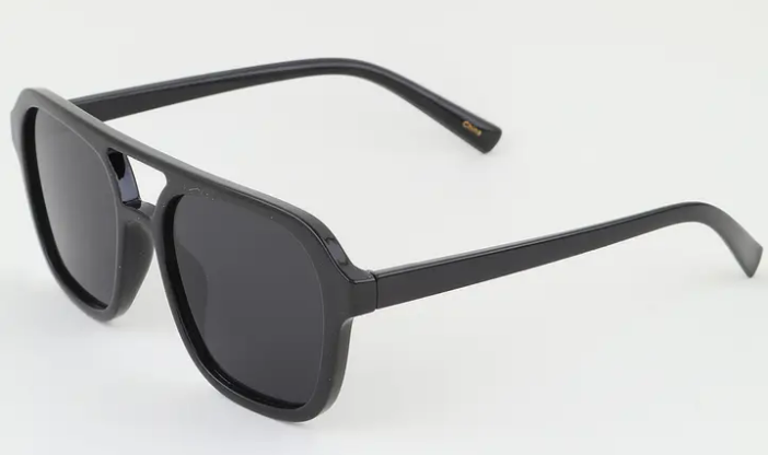CLASSIC AVIATOR SUNGLASSES