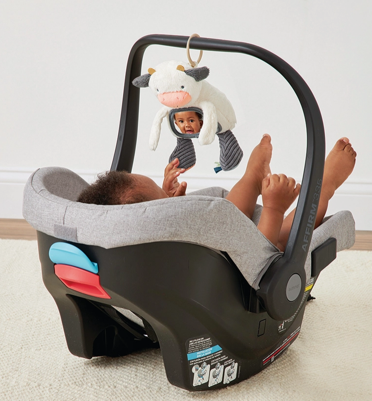 ITZY COW TRAVEL MIRROR & TUMMY TIME TOY