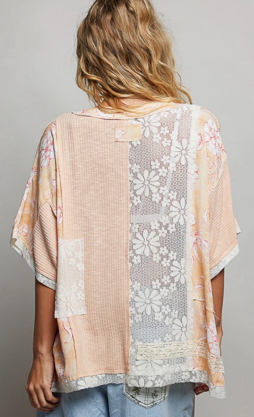 PEACHES AND CREAM FLORAL TOP