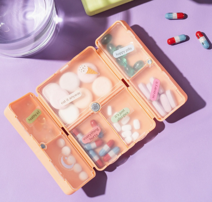 CRUSH PILL & VITAMIN CASE